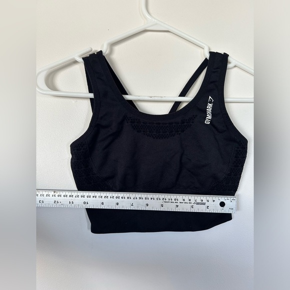 Gymshark Energy Seamless Black Crop Top - Picture 4 of 7